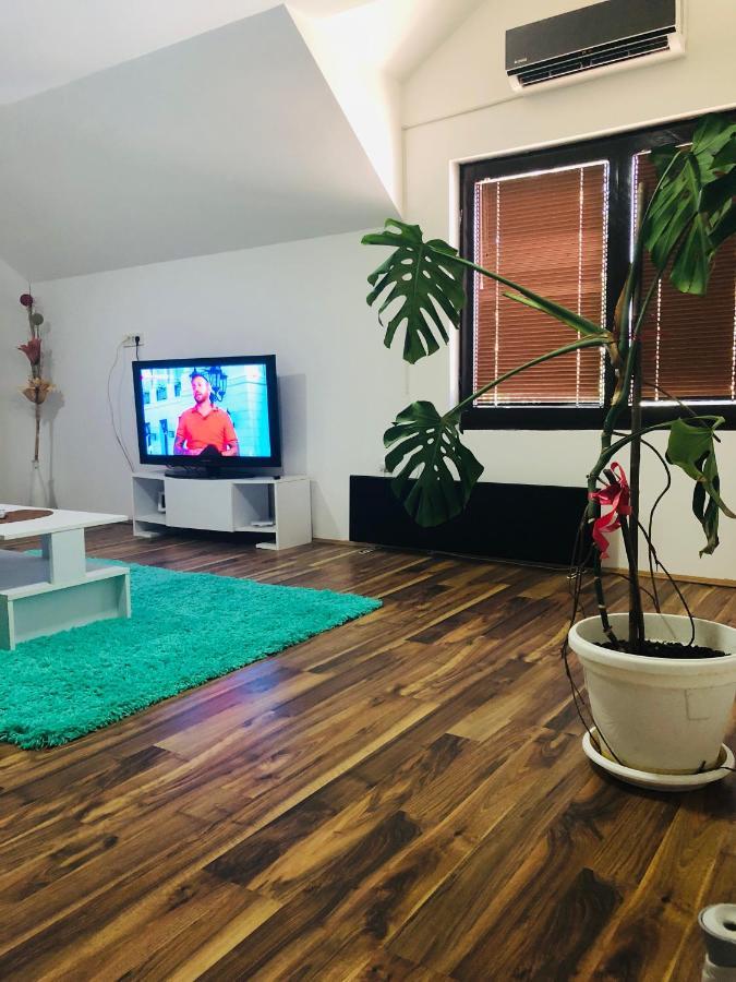 Apartamento Stan Na Dan Gornji Milanovac-Centar-Nova Gradnja Exterior foto