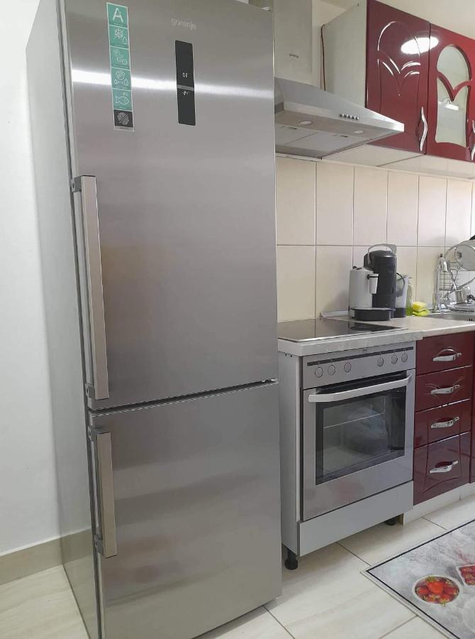 Apartamento Stan Na Dan Gornji Milanovac-Centar-Nova Gradnja Exterior foto