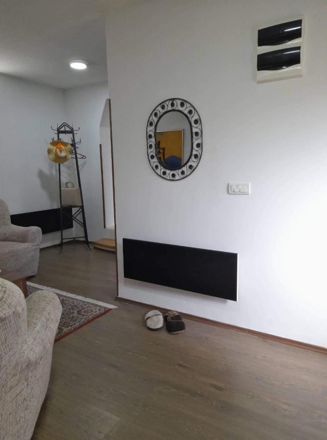 Apartamento Stan Na Dan Gornji Milanovac-Centar-Nova Gradnja Exterior foto