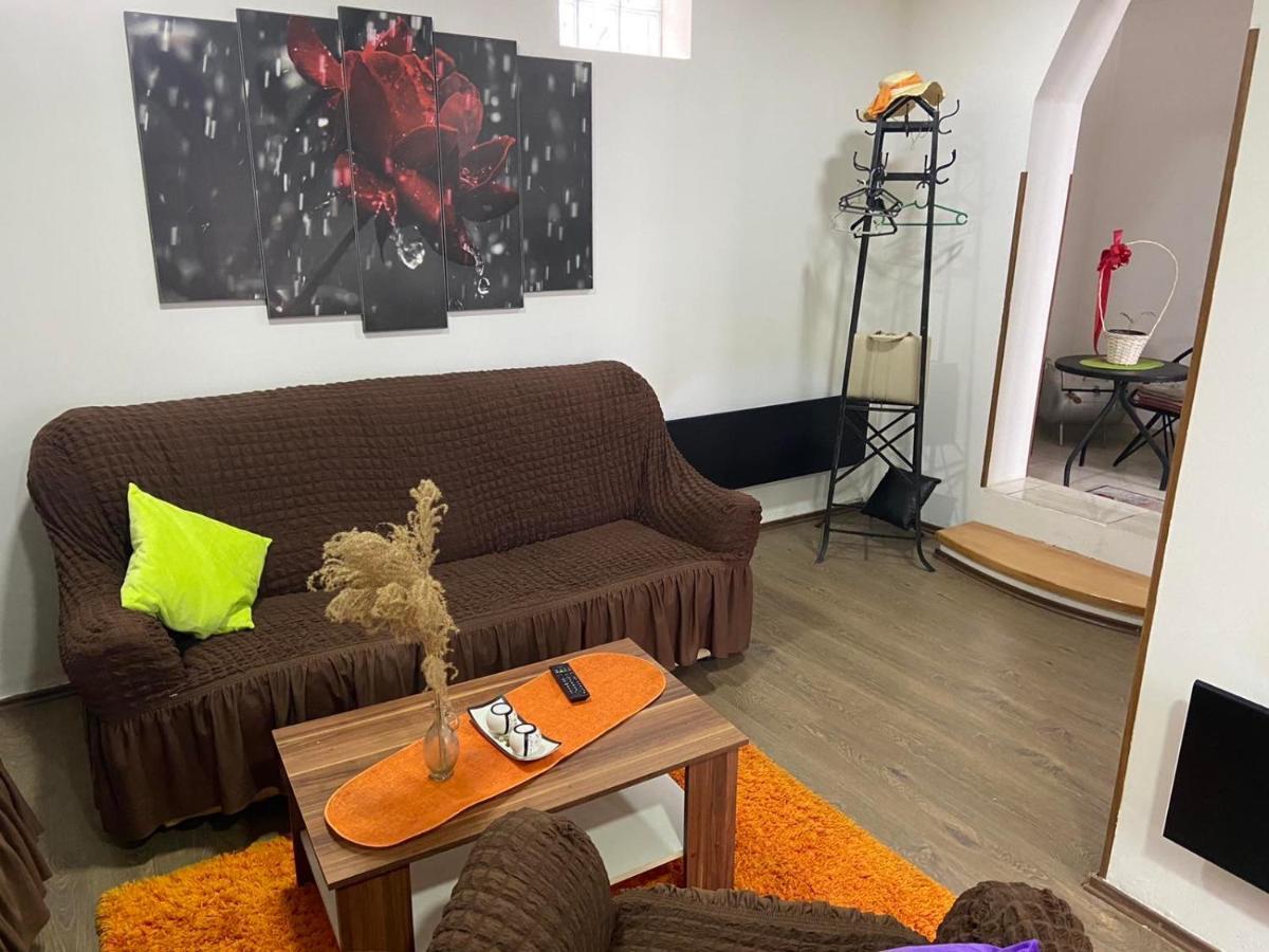 Apartamento Stan Na Dan Gornji Milanovac-Centar-Nova Gradnja Exterior foto